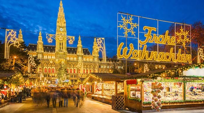Vienna is simply stunning, all lit up for Christmas