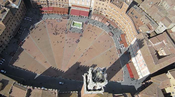 The square where the Palio di Siena horse race is held