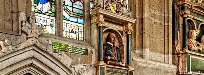 Monument funéraire de William Shakespeare –Holy Trinity Church à Stratford-upon-Avon