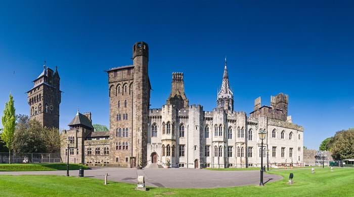 La partie moderne du château de Cardiff restaurée par les marquis de Bute.