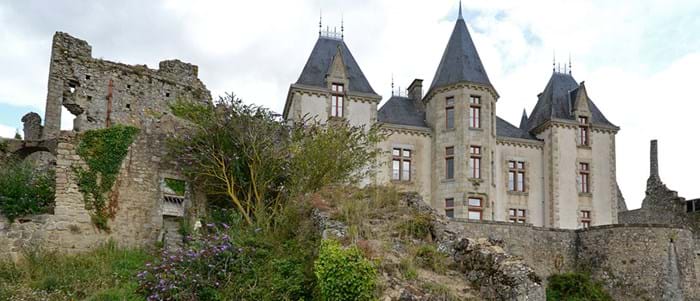 Visit the Château de Bressuire and discover the history of this beautiful town