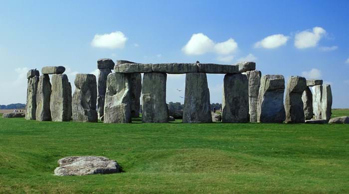 Les mégalithes préhistoriques de Stonehenge.