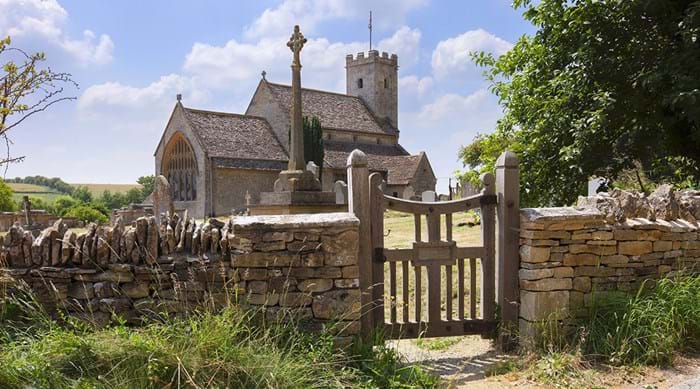 L'église paroissiale de St Mary à Swinbrook, dans l'Oxfordshire