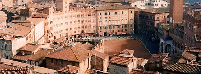 Wander around the historic centre of Siena
