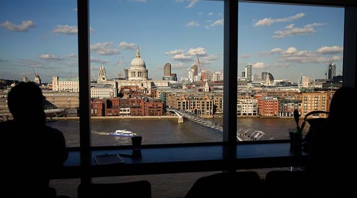 Une pause café au restaurant du Tate Modern pour une vue superbe de Londres
