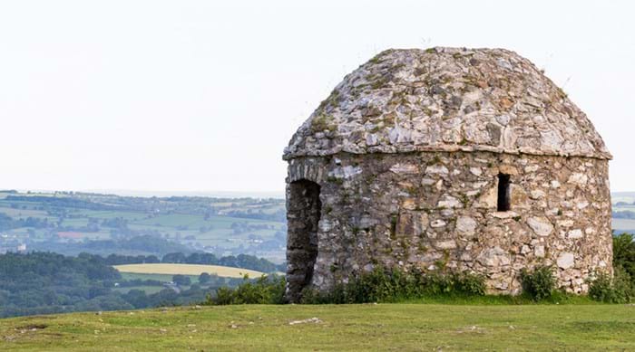 Cabane de balise en pierre à Blackdown Hill datant du 16 ème siècle, vraisemblablement la mieux conservée de tout le pays.