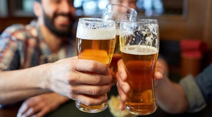 Les pubs sont des endroits conviviaux pour boire une bière en Grande-Bretagne